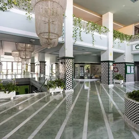 Dream 1 Bedroom Terrace Dining Pool Apartman